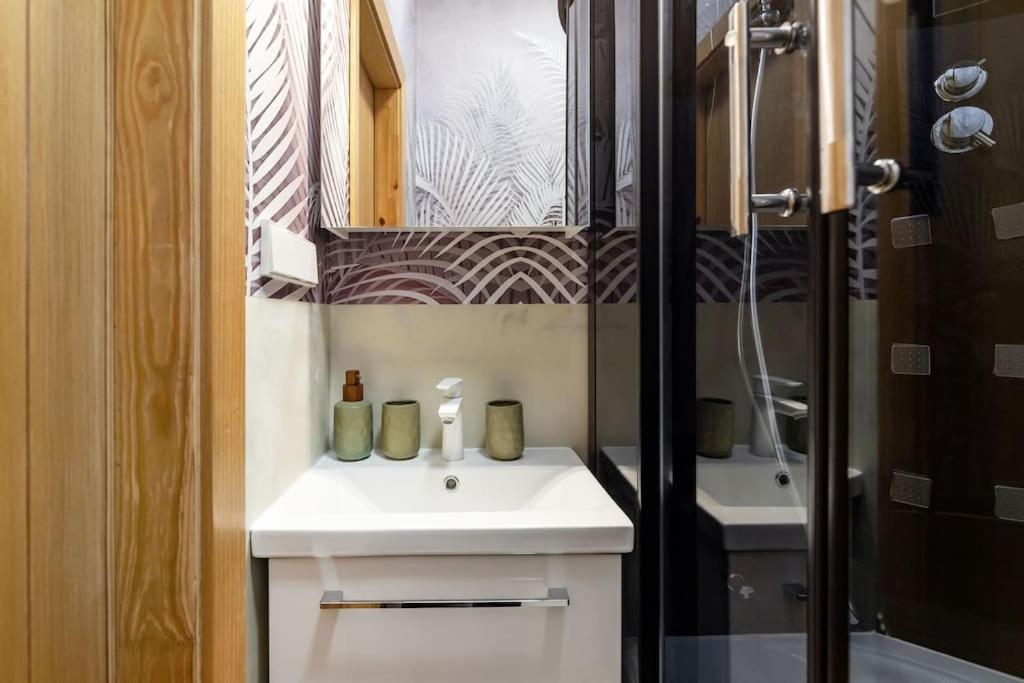 Luxury Apartment In Gedimino Av. Wilna Exterior foto