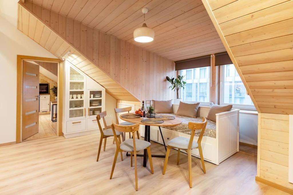 Luxury Apartment In Gedimino Av. Wilna Exterior foto